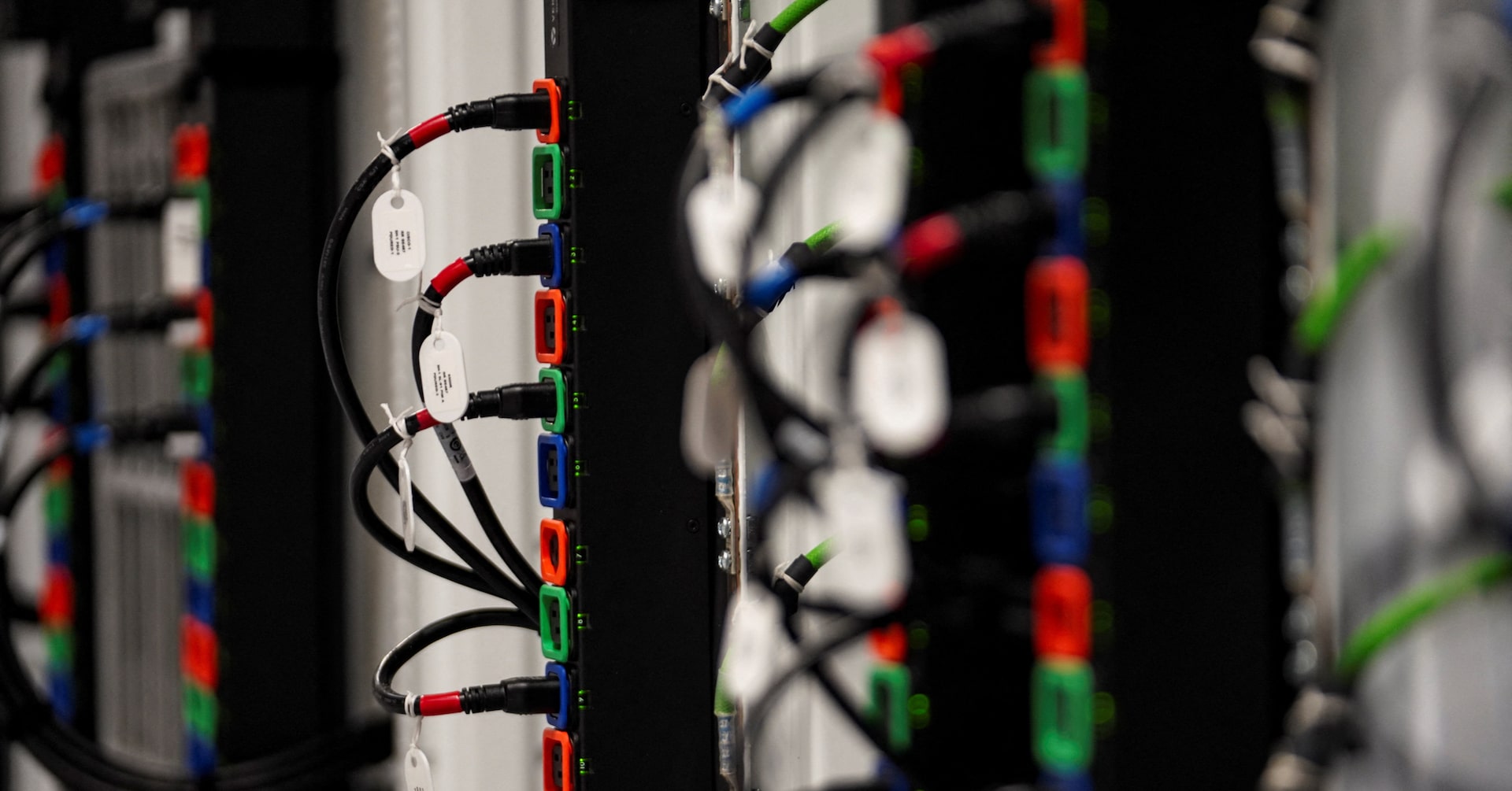 Pennsylvania governor signs order imposing new rules to set up AI data centers in state