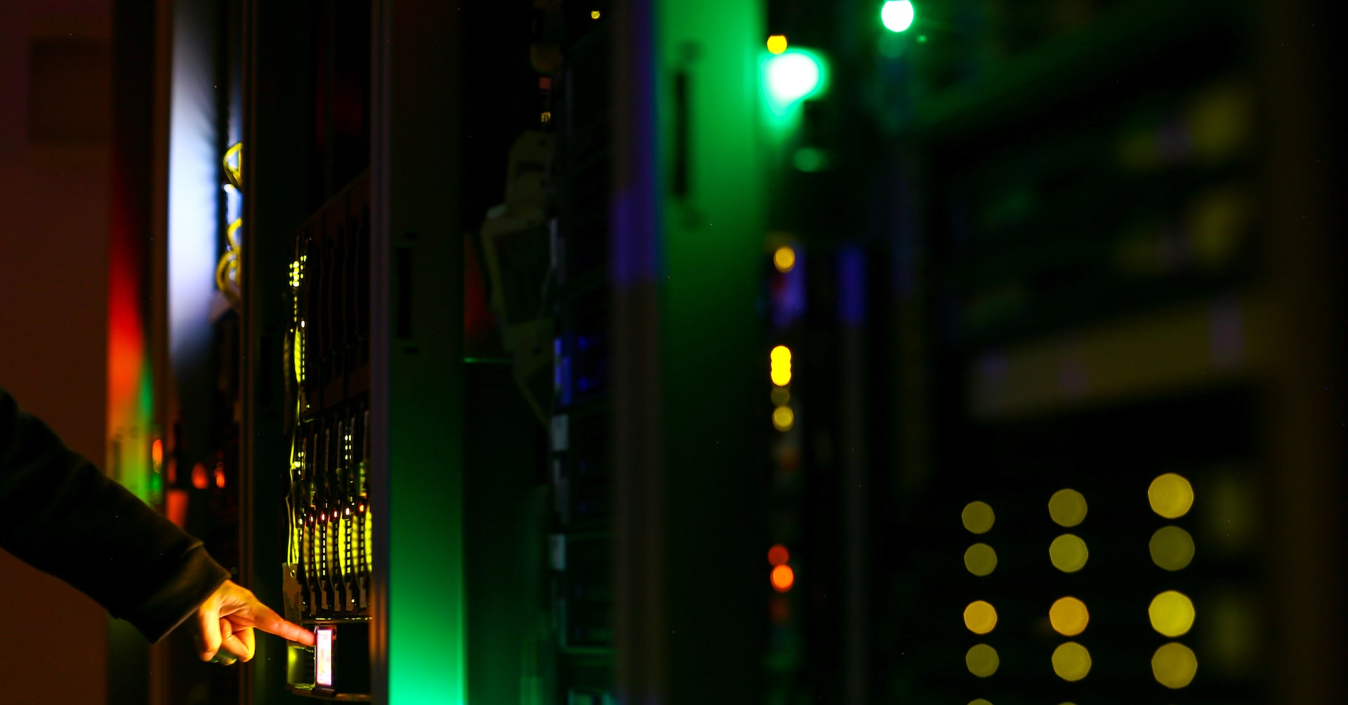 How one hacker used AI agents and a few thousand dollars to break into scores of sites